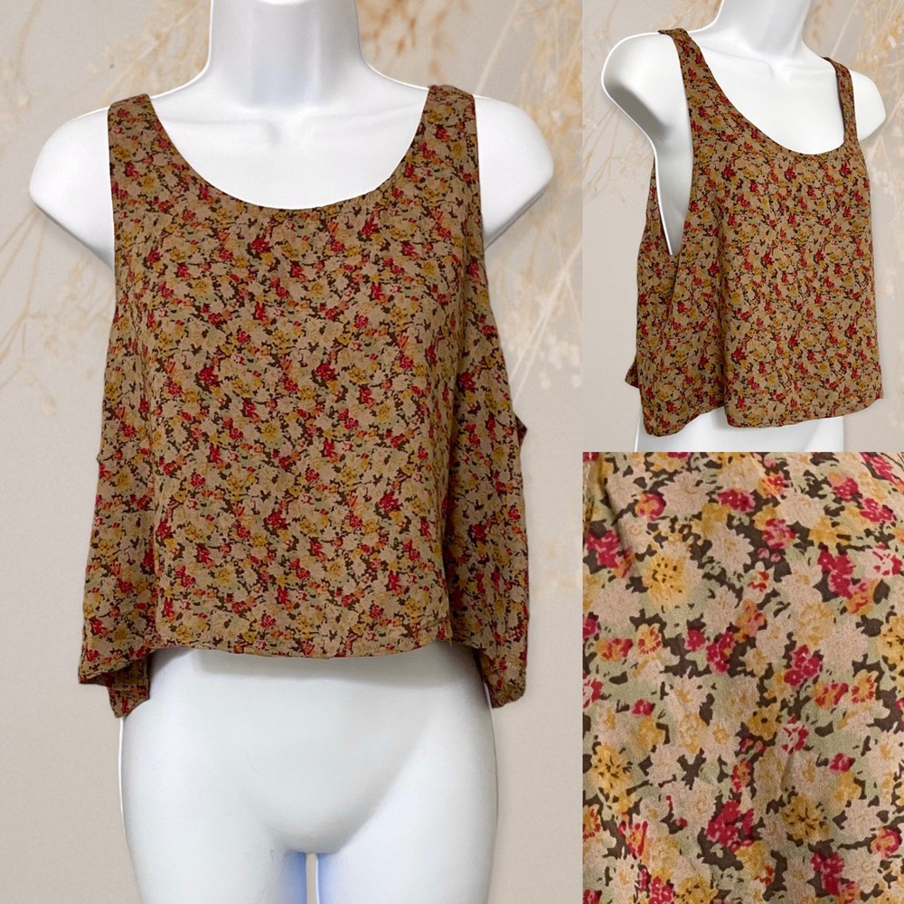 A’GACI Flowy Crop Top Size M
